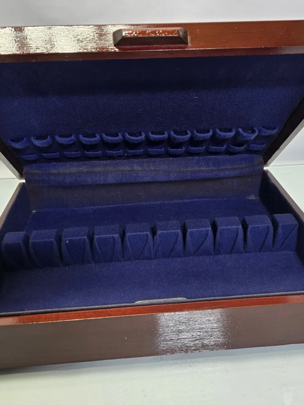VTG MCM Wooden Anti Tarnish Silverware Flatware Storage Chest Box Holds 12 Place